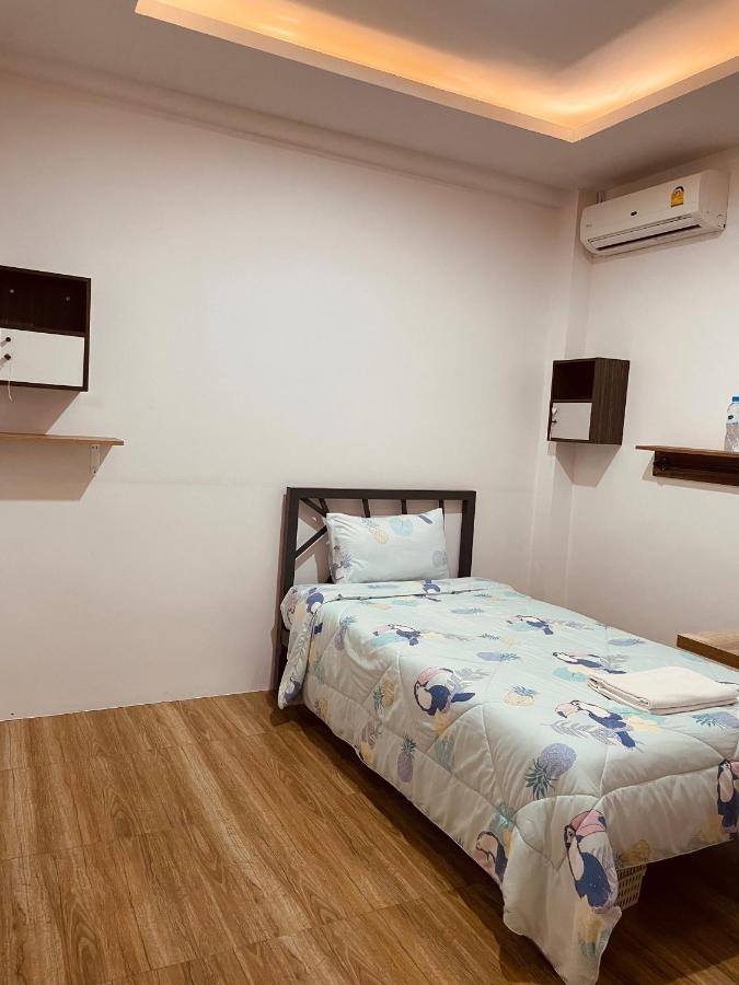 Dragon XIV Hostel Bangkok Kültér fotó